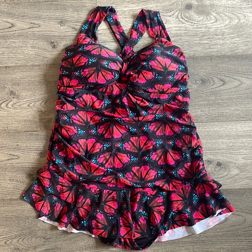 🦋 Torrid one piece swimsuit